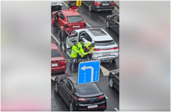 Ոչ լեգիտիմի միակ հենասյունը (տեսանյութ)